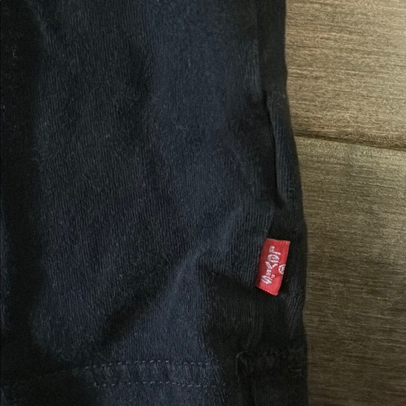 Levi's Kids black Long Sleeve Tee logo, size 5-6 - Picture 4 of 7